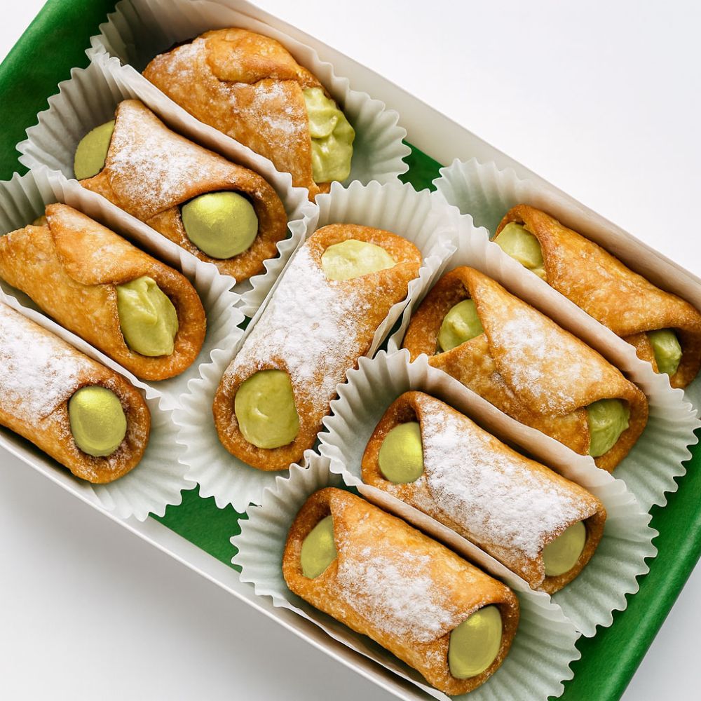 Box of 9 Italian Sicilian Cannoli - Pistachio Cream